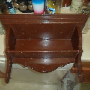 Decorative plate and curio rack